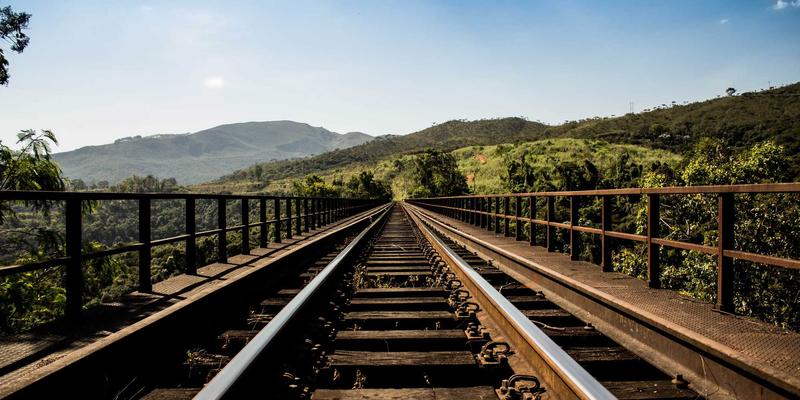 慈溪企业“隐形冠军”现象解读：从细分市场领先到慈溪185便民服务的启示